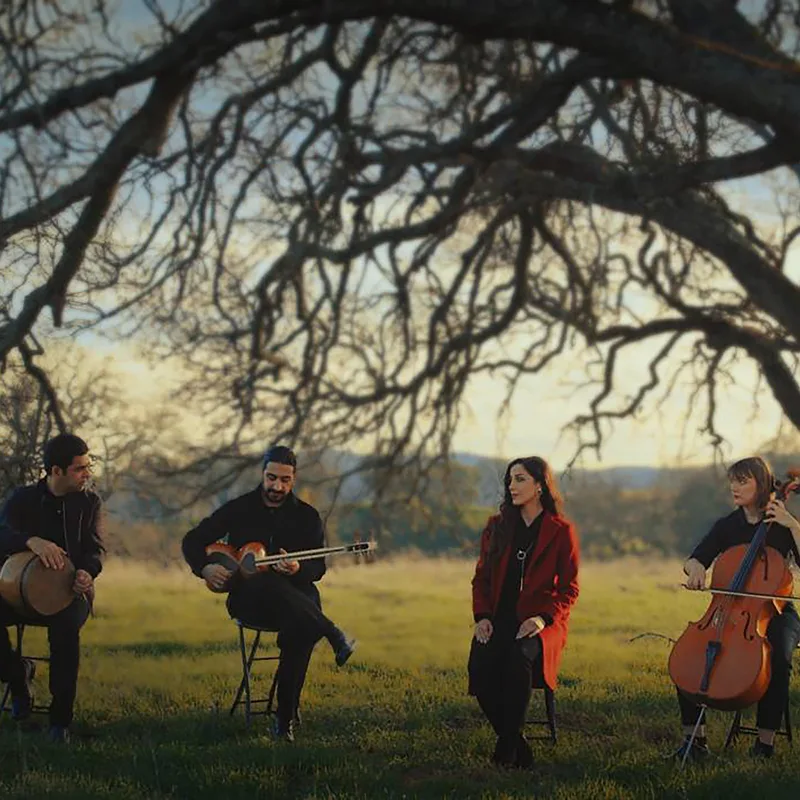 Bas Kon Ey Del (Enough, My Heart)